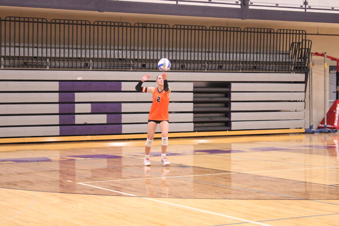 Eskymos take down Braves in volleyball matchup